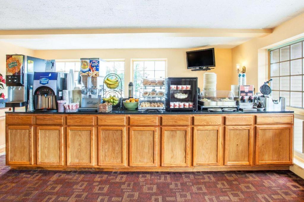 Travelodge By Wyndham South Burlington Kültér fotó